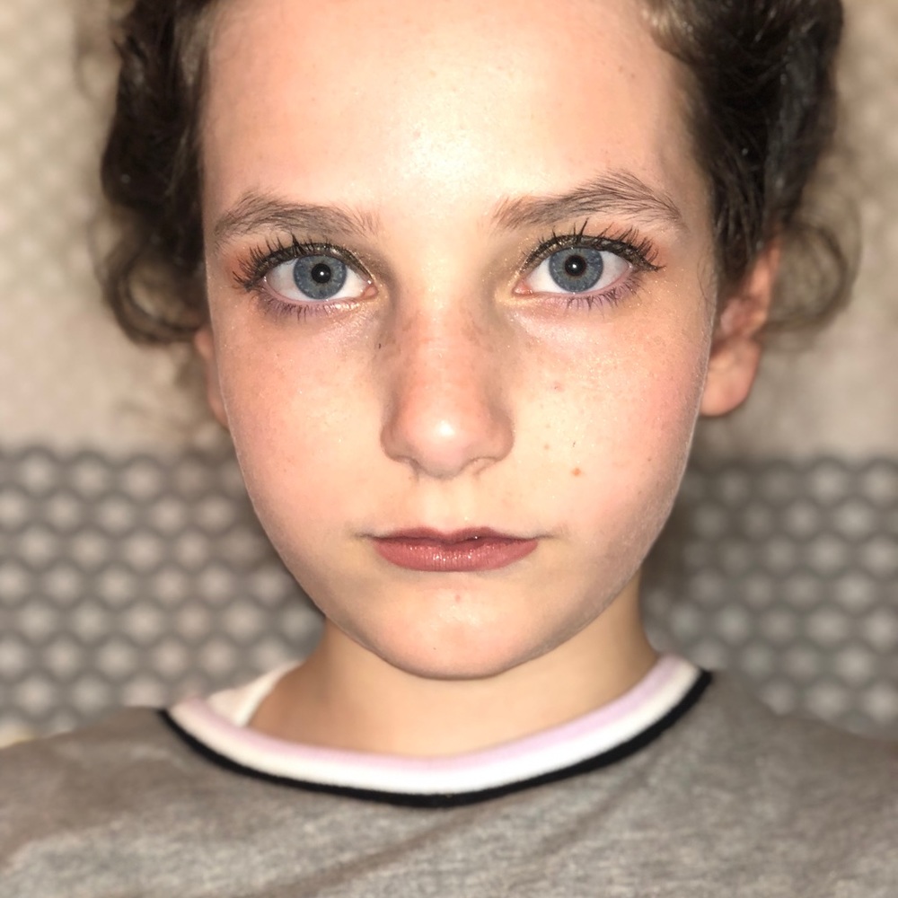 Meet your Posher, Amelia